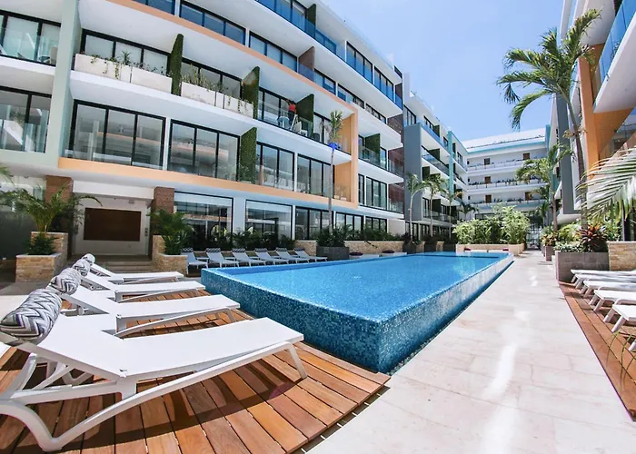 Family Hotel: The City Condos By Menesse